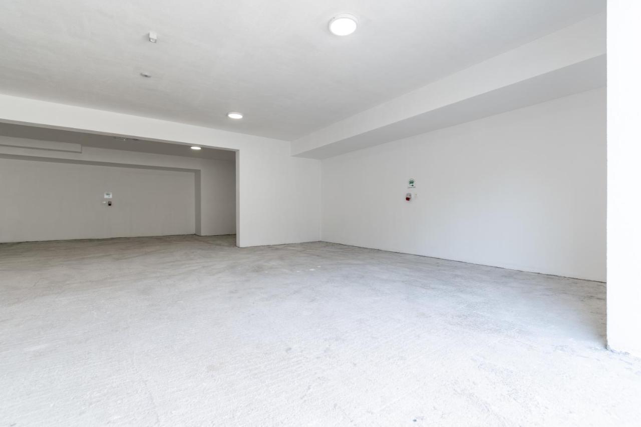 Apartmani Pino Baska Voda Bagian luar foto