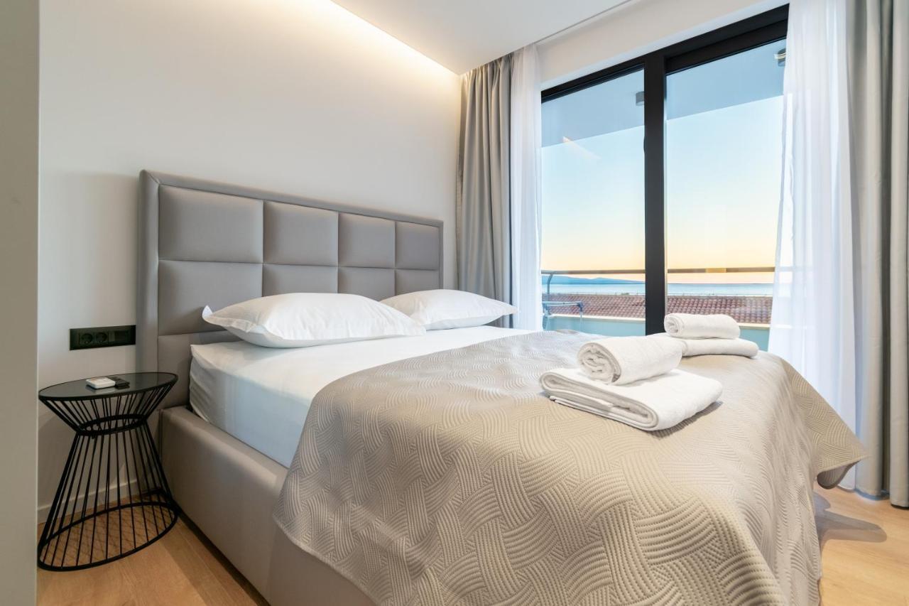 Apartmani Pino Baska Voda Bagian luar foto