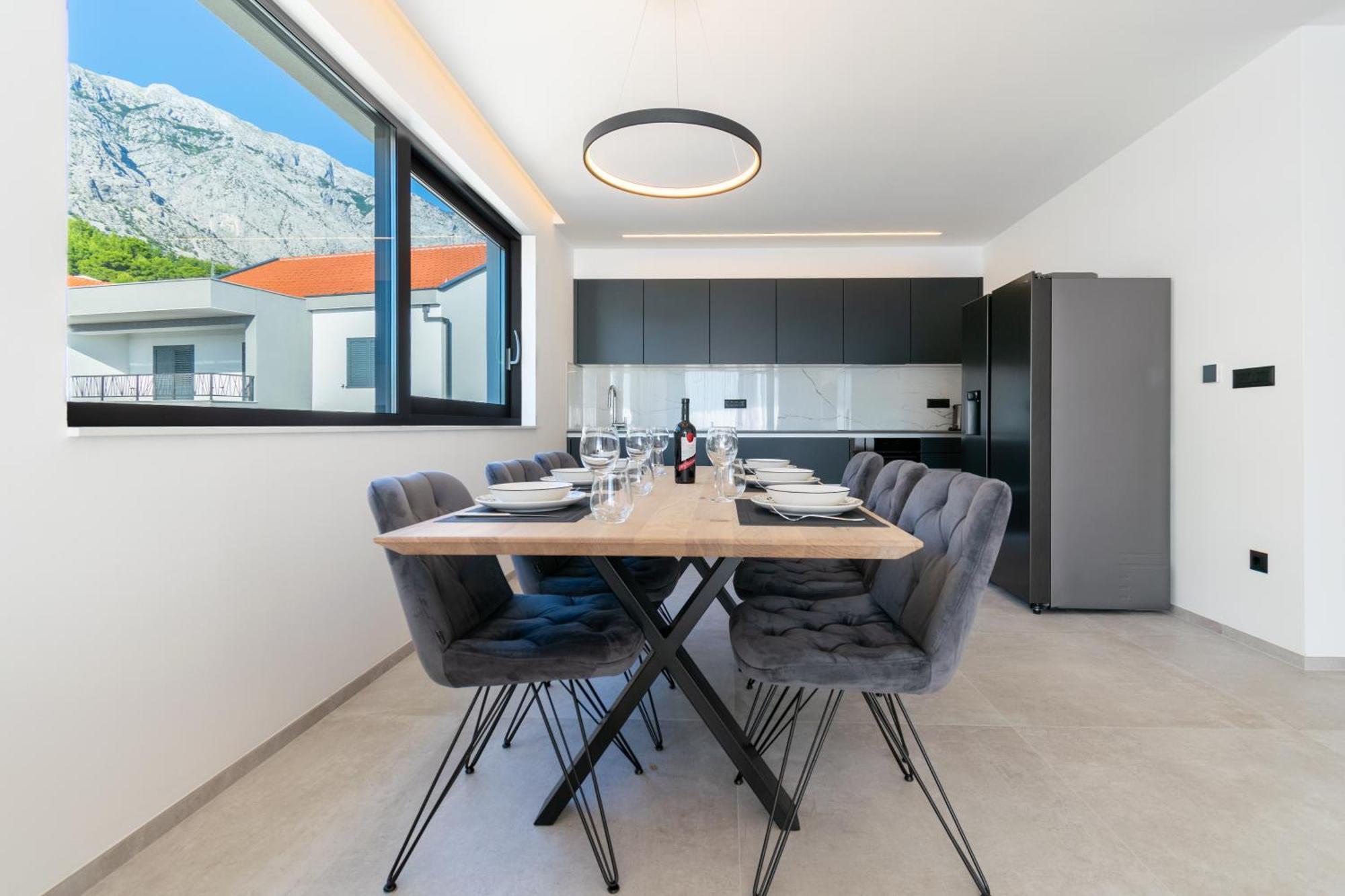 Apartmani Pino Baska Voda Bagian luar foto
