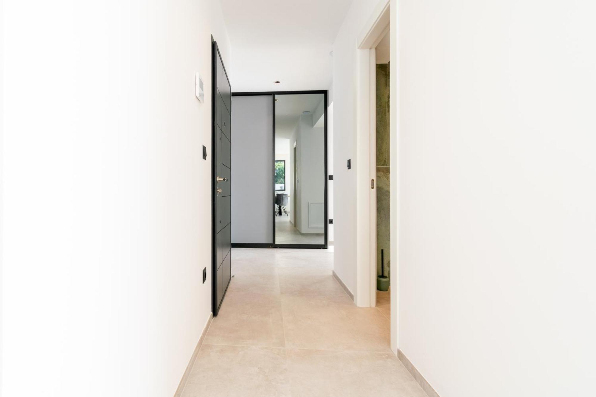 Apartmani Pino Baska Voda Ruang foto